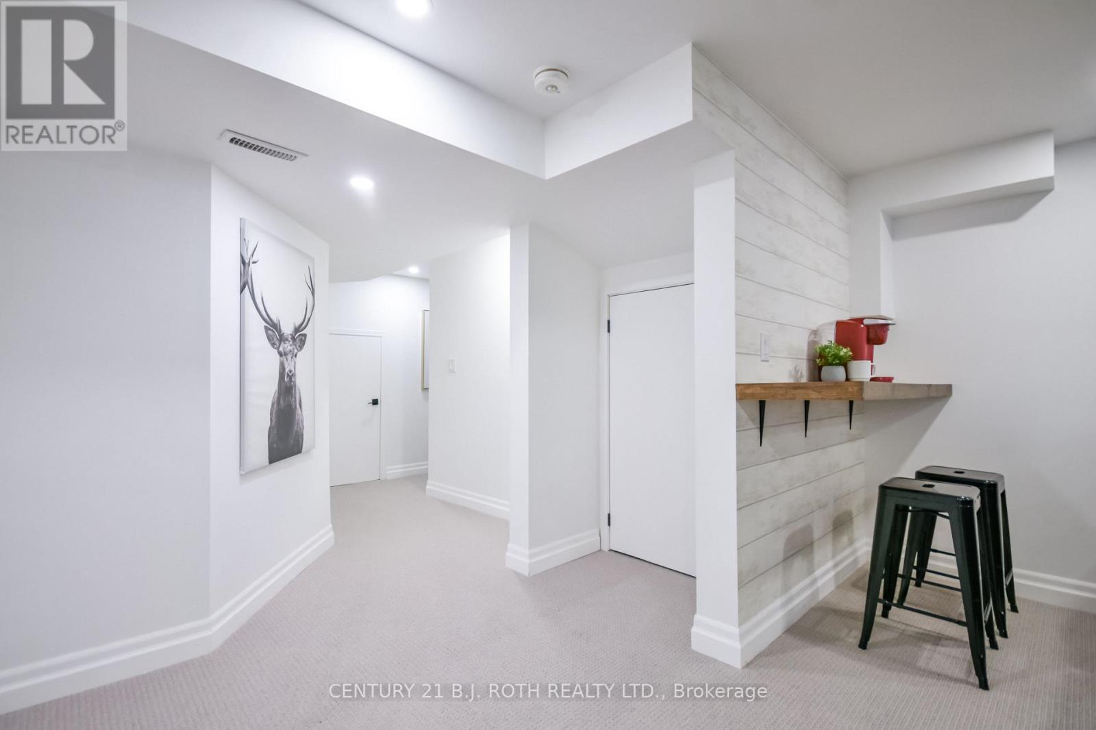 43 AUBURN COURT - 36