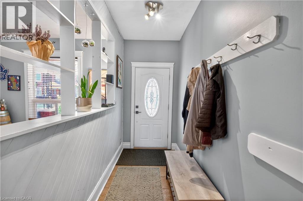 125 BALSAM Avenue S - 5