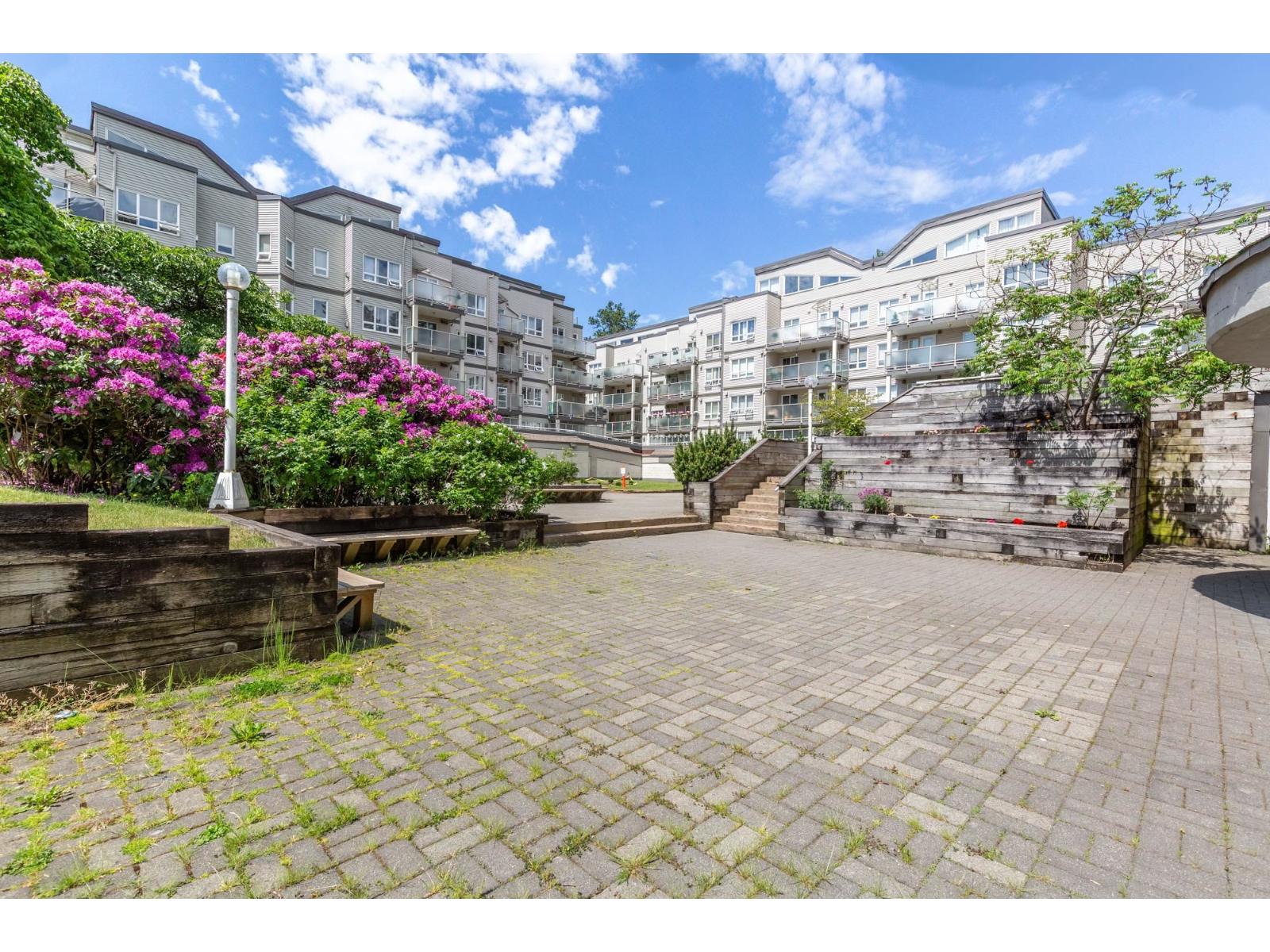 412 14399 103 Avenue - photo 2