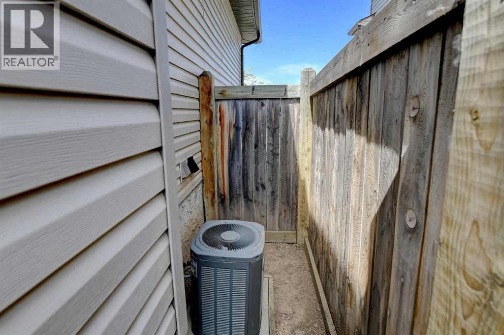 11261 75A Avenue - 32
