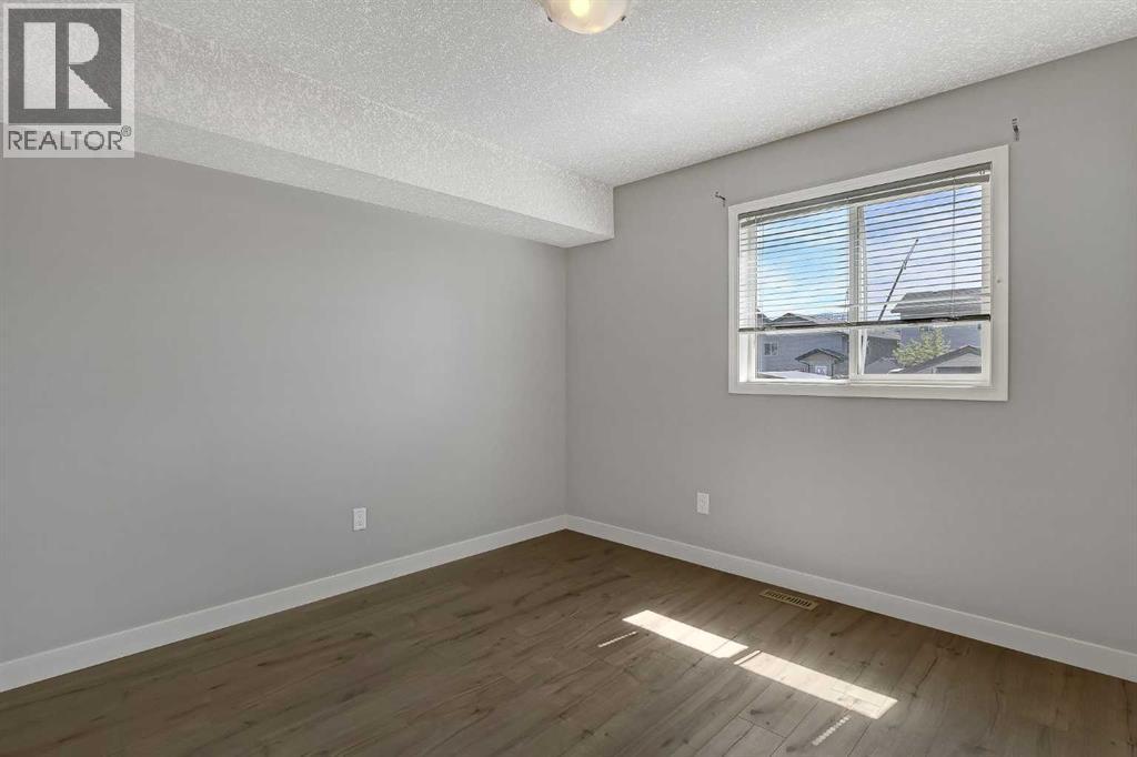 11261 75A Avenue - 12