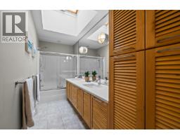 837 Mount Royal Drive, Kelowna, BC V1Y3M3 Photo 77