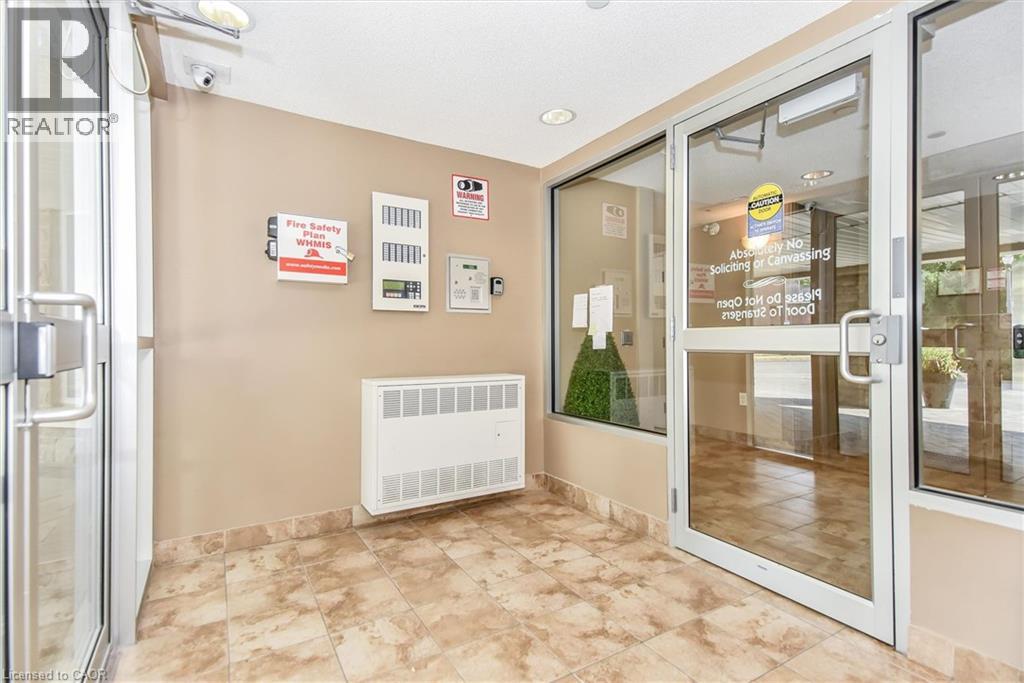#318 8 HARRIS Street - 27