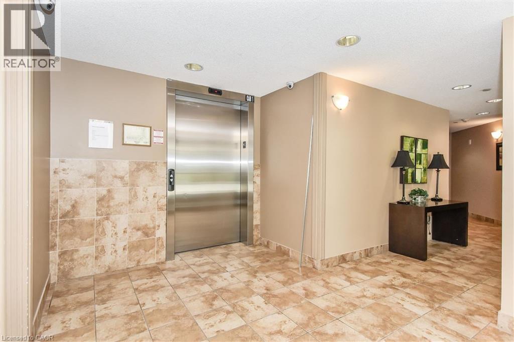 #318 8 HARRIS Street - 33