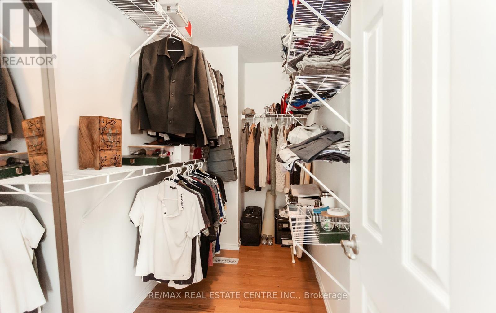 157 NIAGARA TRAIL - 25