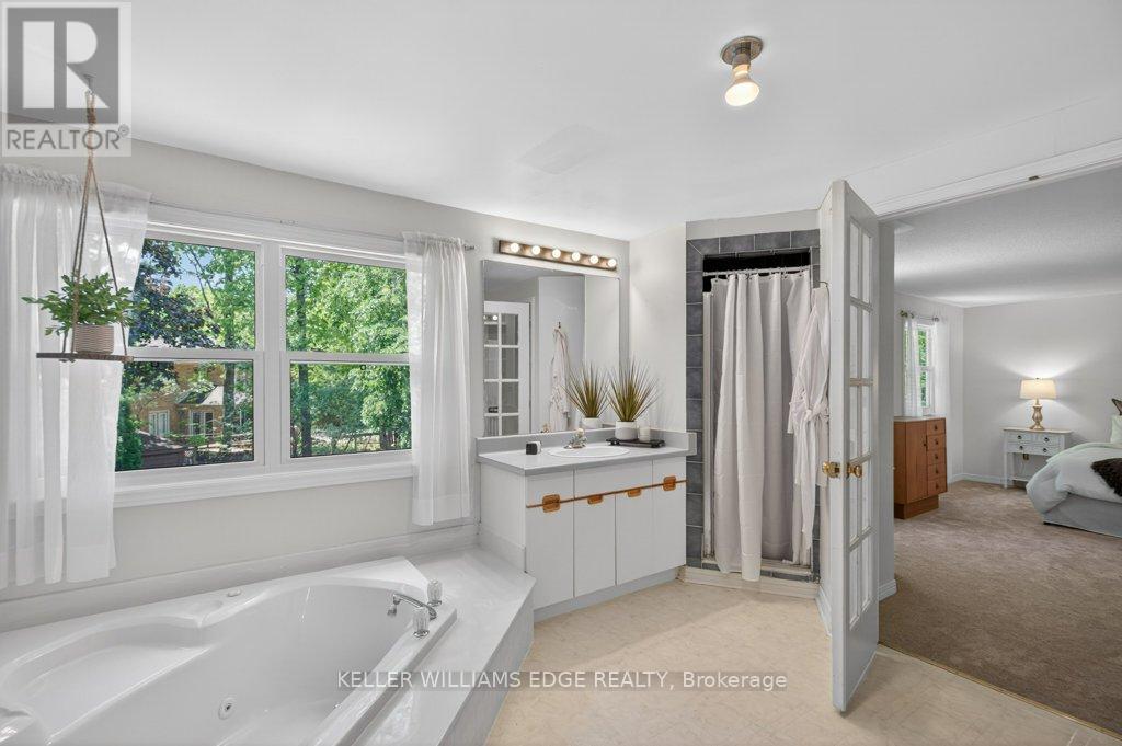 2084 WILLIAM O'CONNELL BOULEVARD - 22