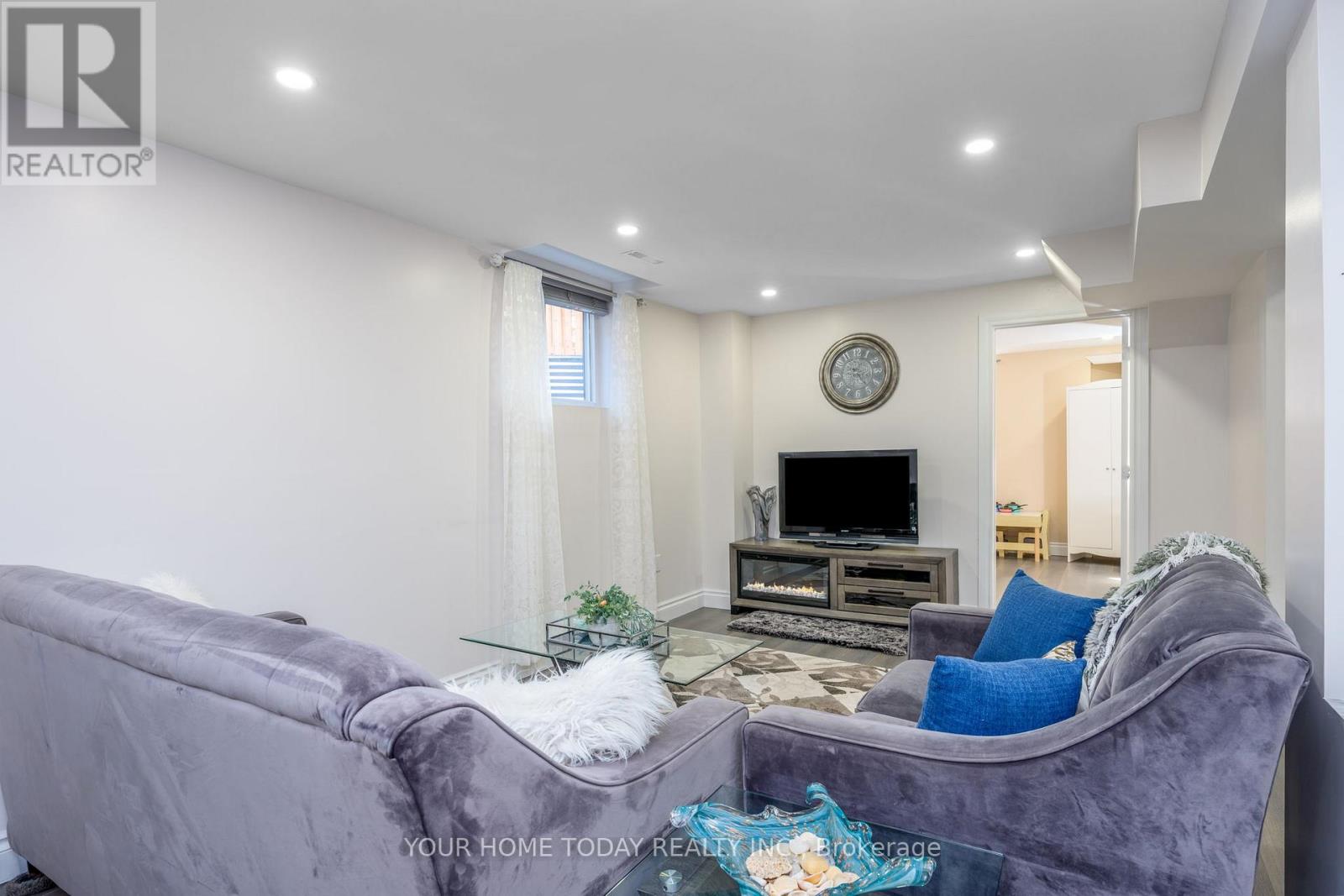 49 MILLER DRIVE - 35