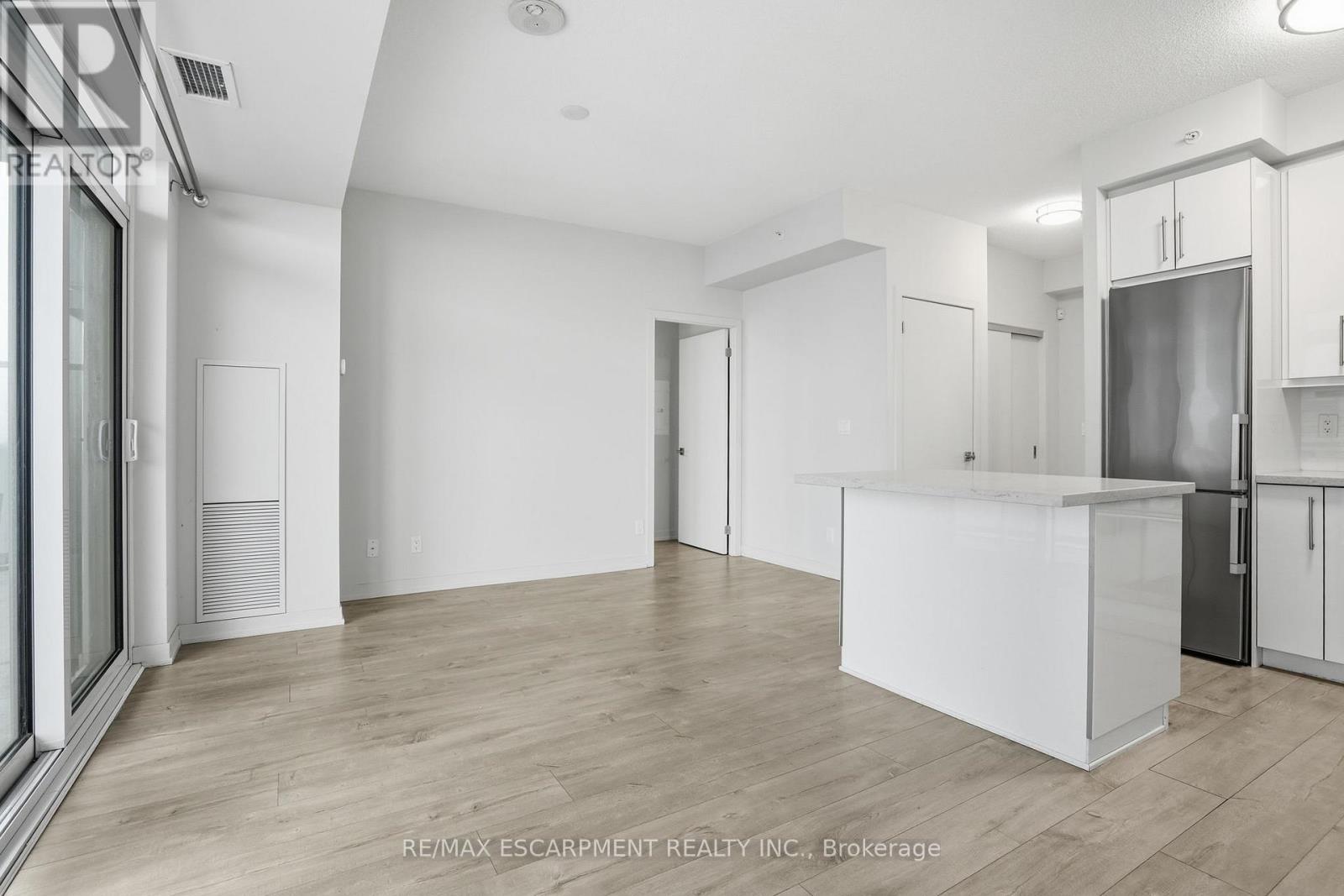 #1310 2087 FAIRVIEW STREET - 13