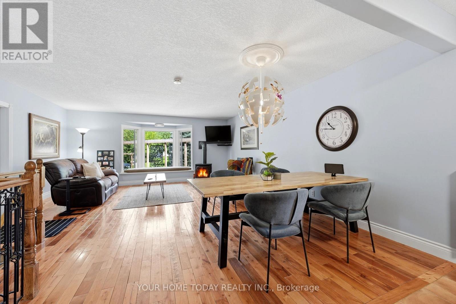 70 MAPLE AVENUE - 12
