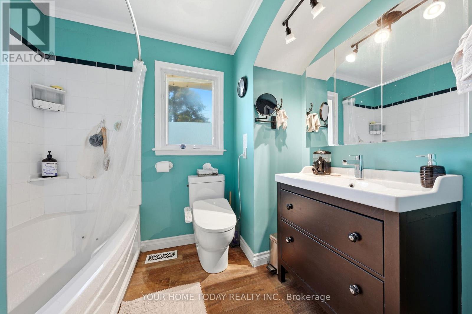 70 MAPLE AVENUE - 22
