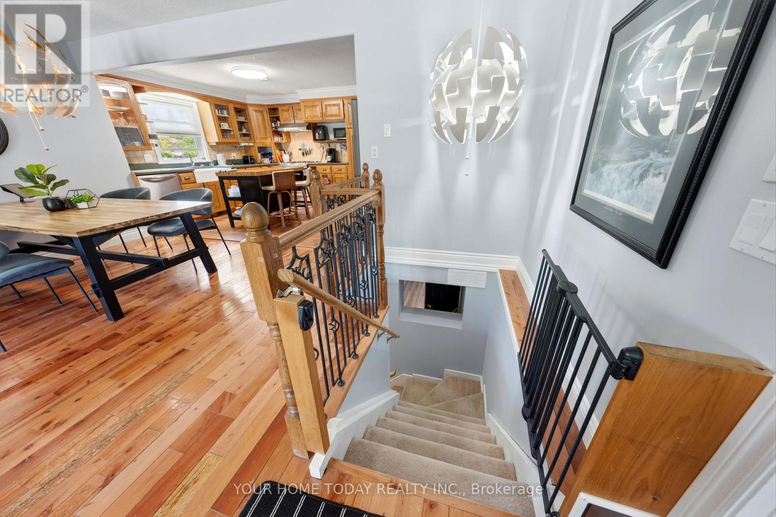 70 MAPLE AVENUE - 23