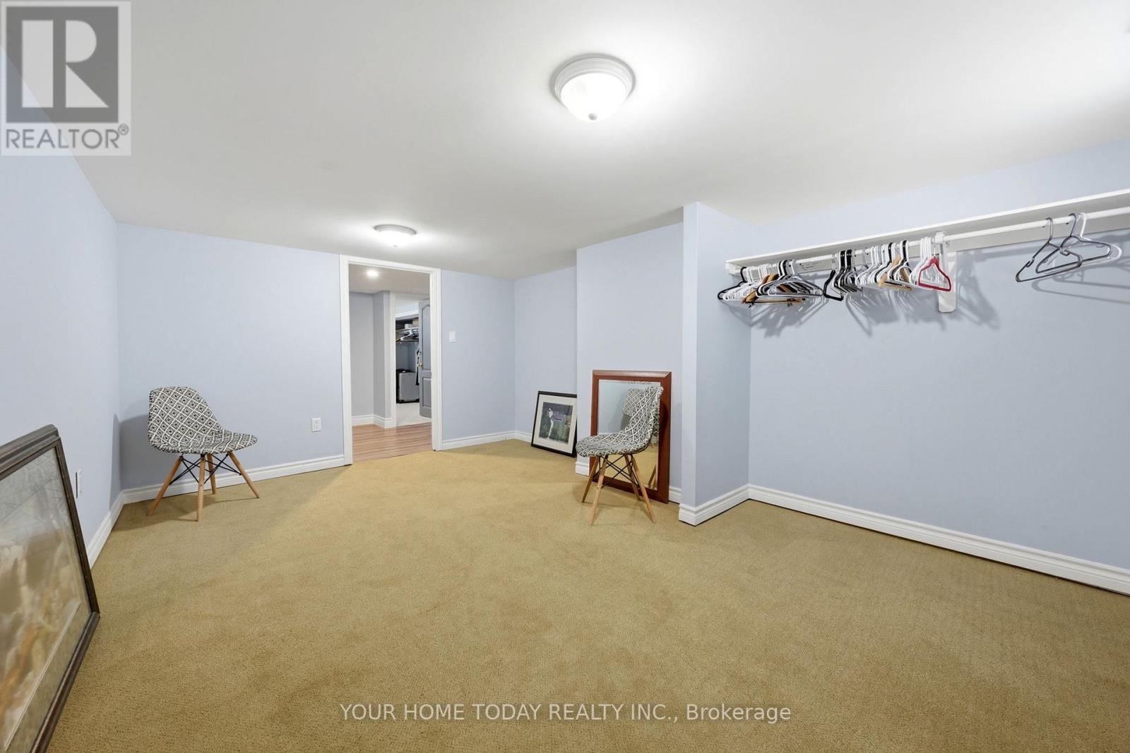 70 MAPLE AVENUE - 26