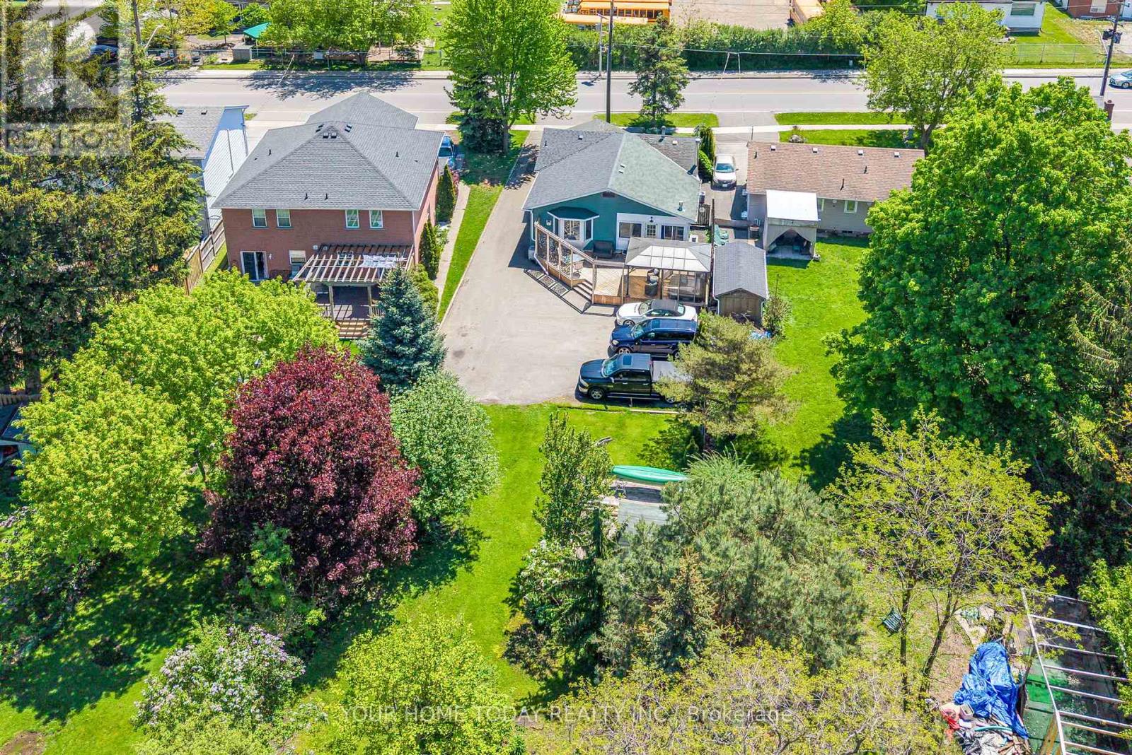 70 MAPLE AVENUE - 47