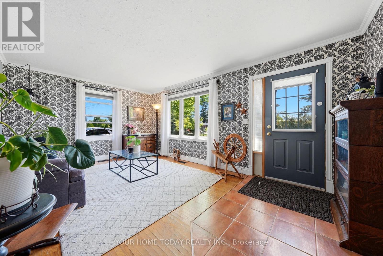 70 MAPLE AVENUE - 5