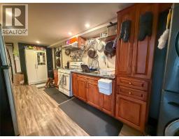 2533 Columbia Avenue, Castlegar, BC V1N2X4 Photo 39
