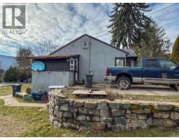 2533 Columbia Avenue, Castlegar, BC V1N2X4 Photo 16
