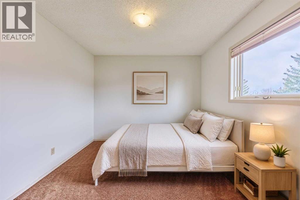 243 Hampshire Close NW - 32