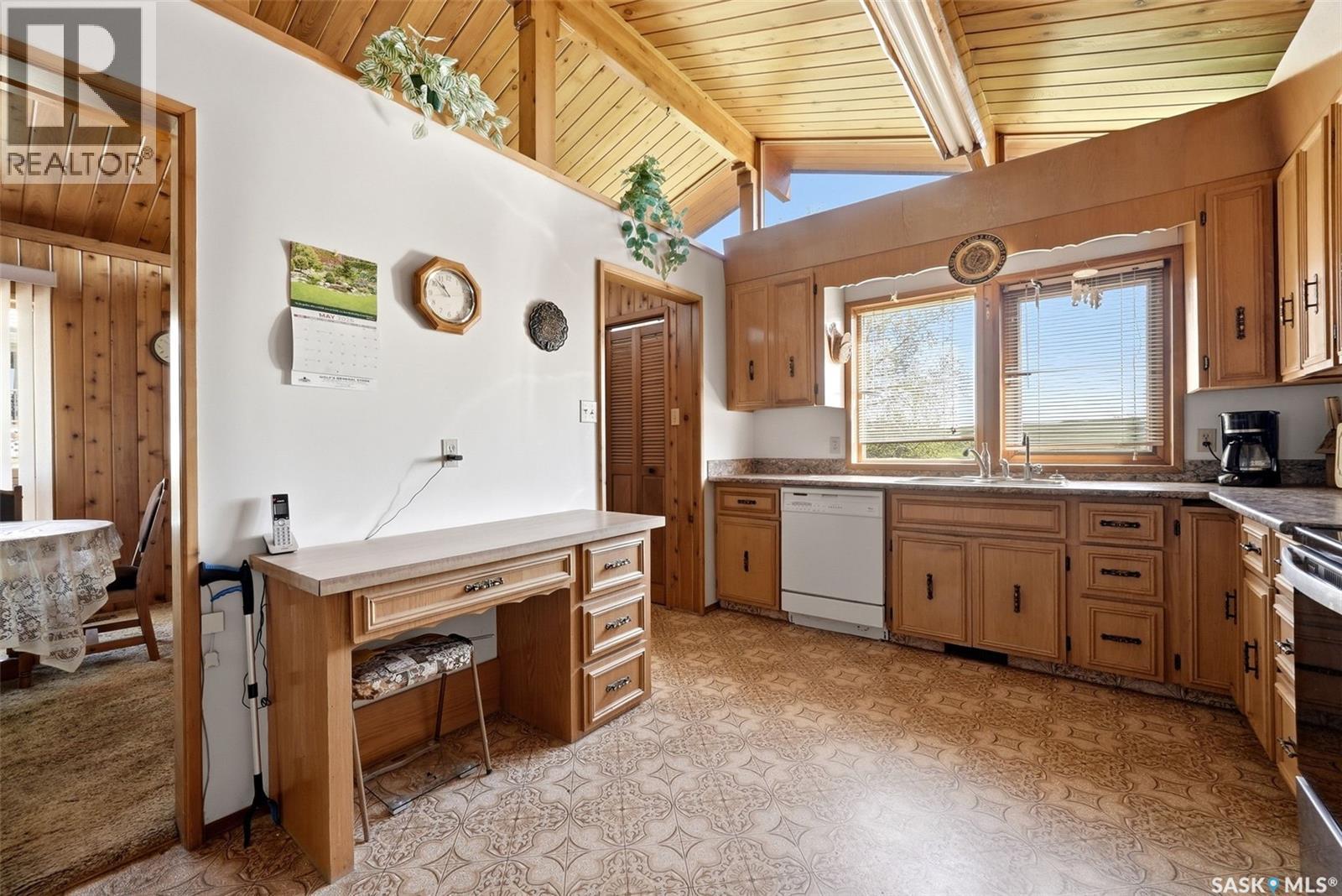 45 Miller CRESCENT E - 13