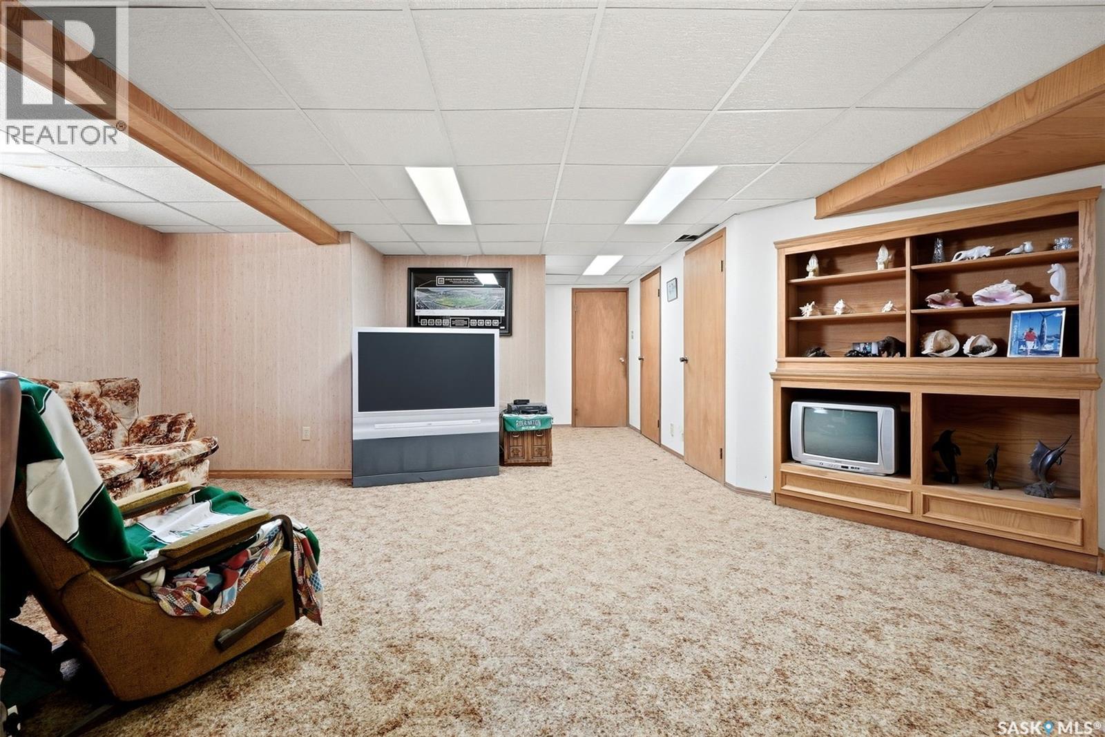 45 Miller CRESCENT E - 33