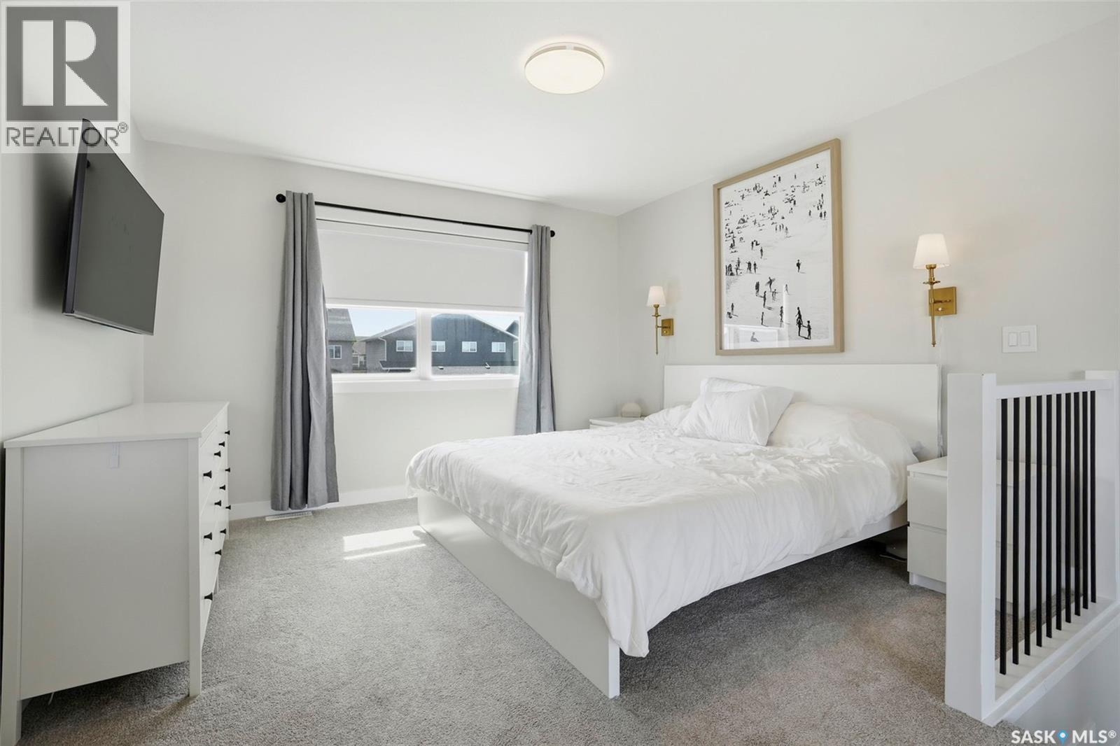 #336 McFaull CRESCENT - 12
