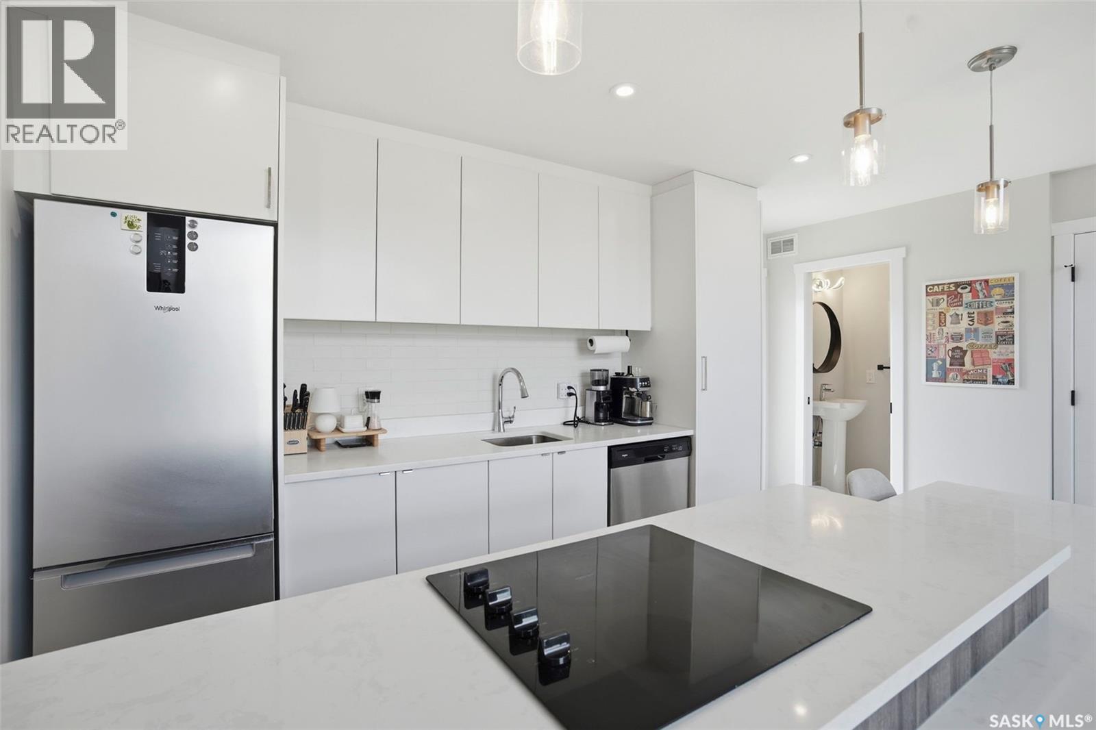 #336 McFaull CRESCENT - 9