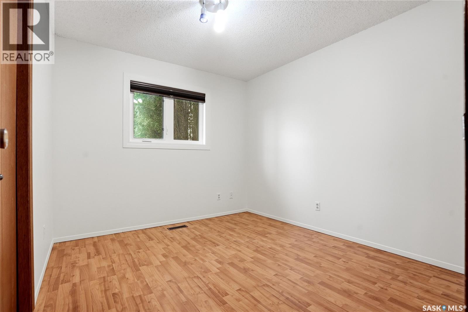 155 J.J. Thiessen CRESCENT - 29