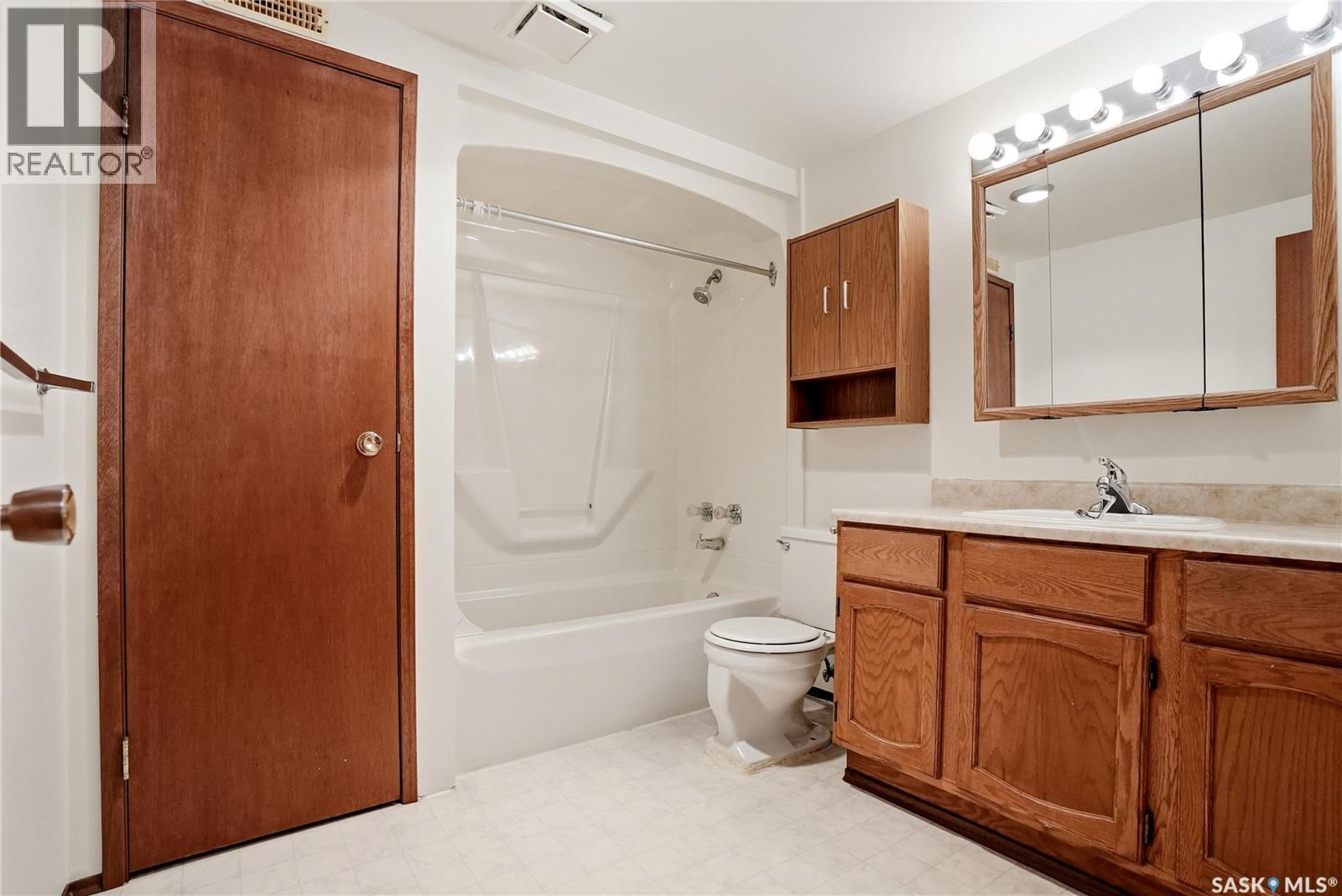 155 J.J. Thiessen CRESCENT - 34