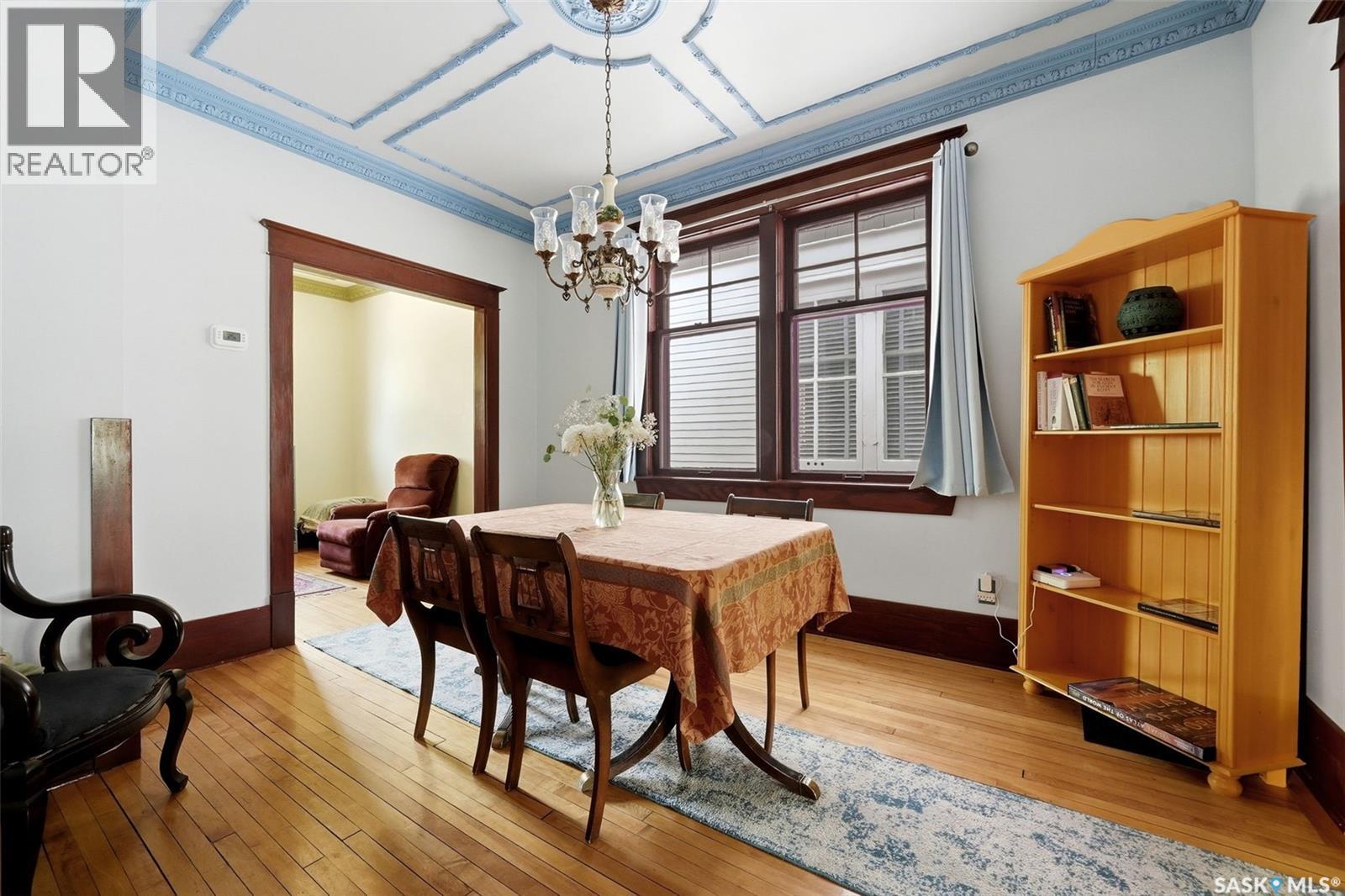 2035 Robinson STREET - 10