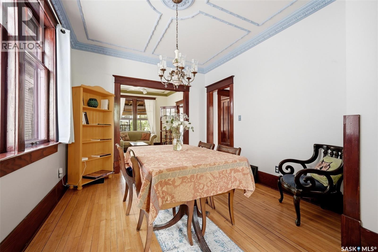 2035 Robinson STREET - 11
