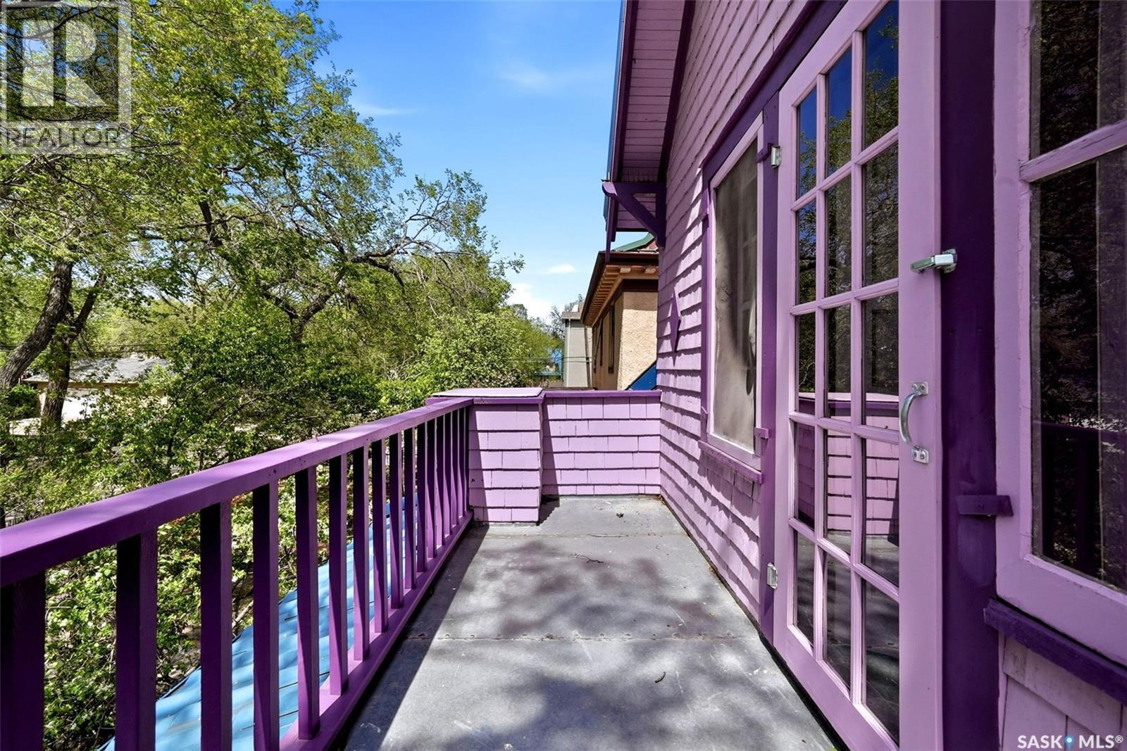 2035 Robinson STREET - 23