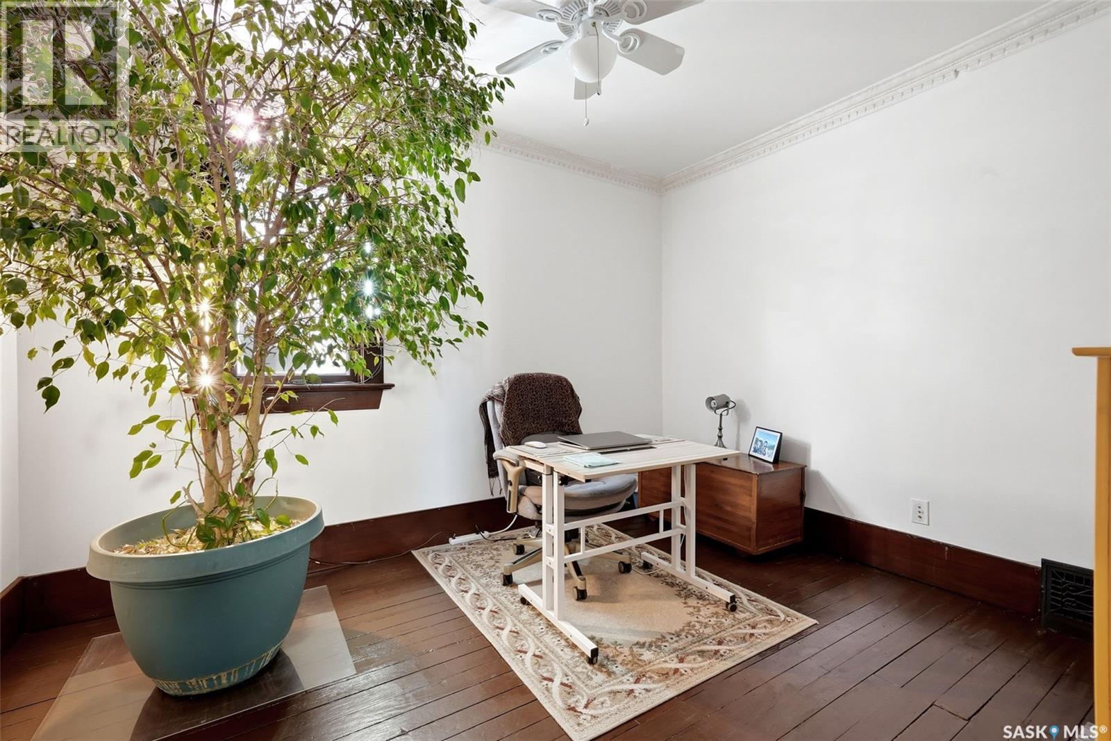 2035 Robinson STREET - 29