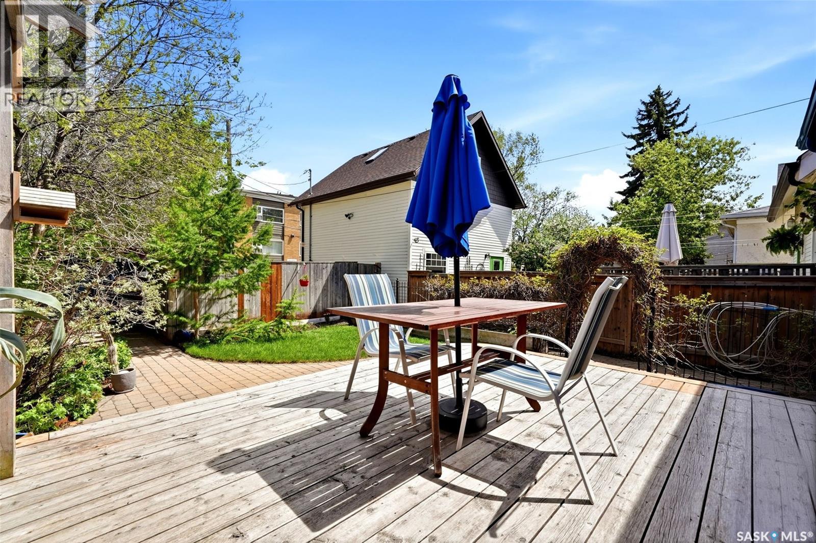 2035 Robinson STREET - 39