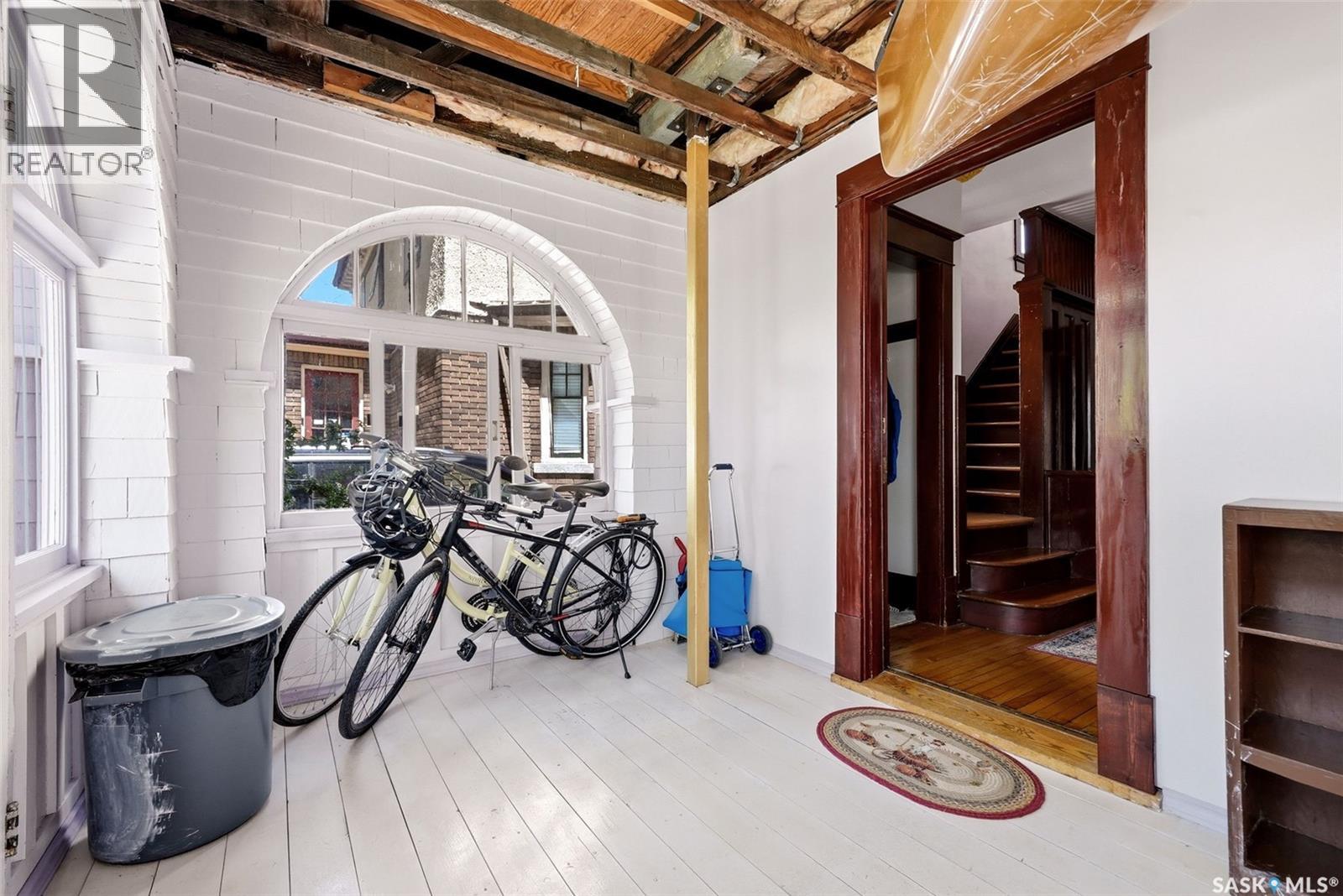2035 Robinson STREET - 5