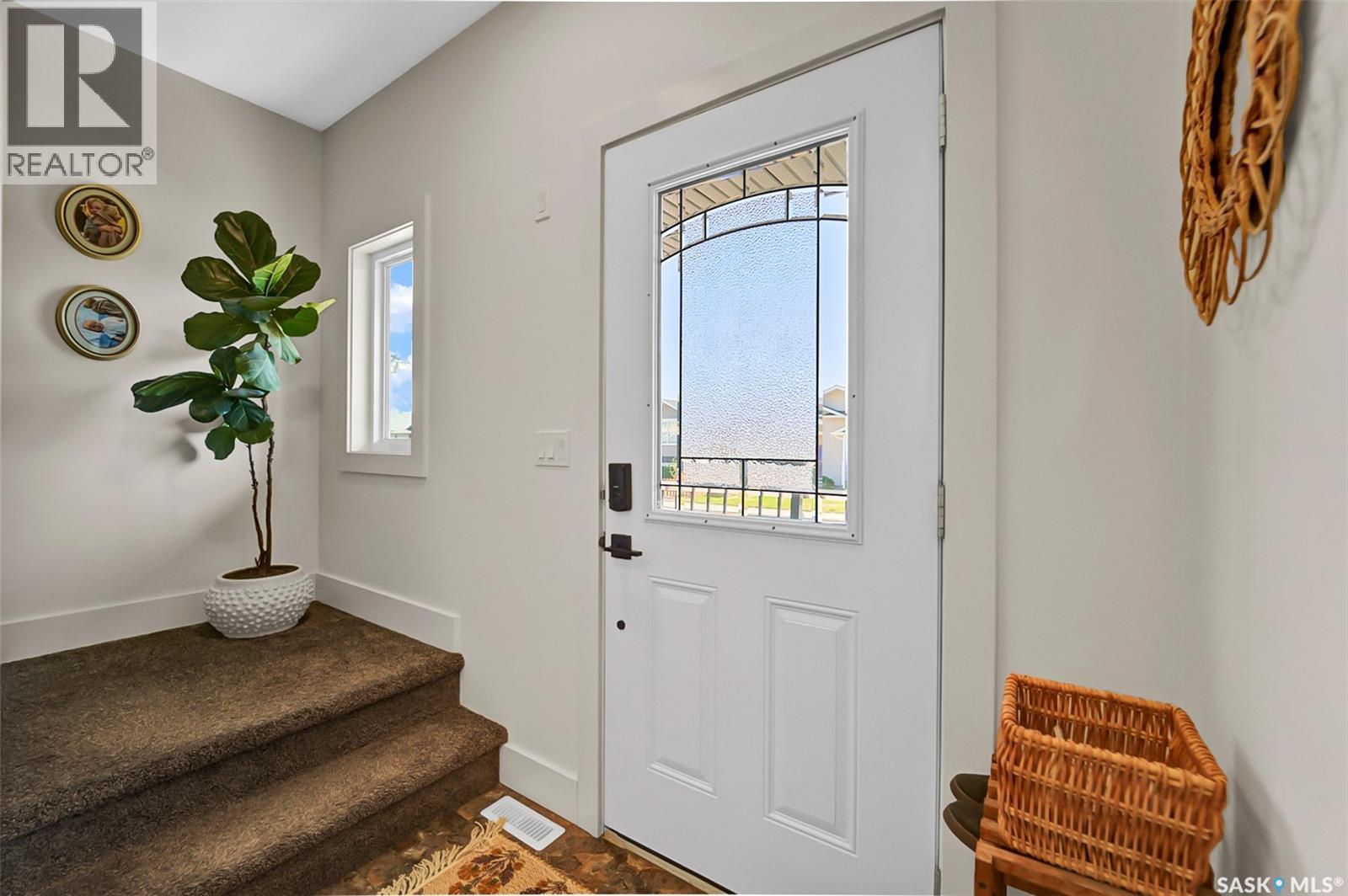 212 Martens LANE - 19