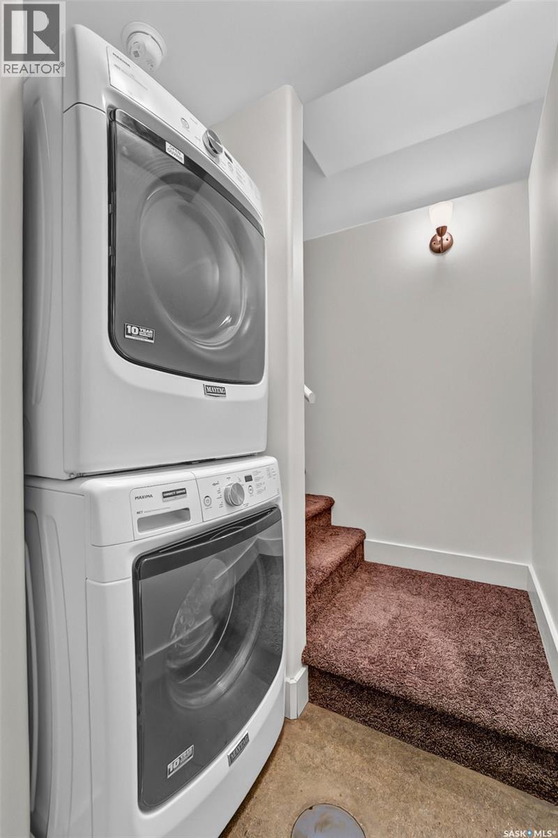 212 Martens LANE - 28