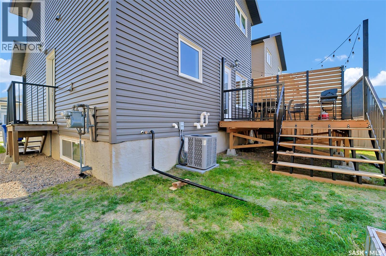 212 Martens LANE - 42