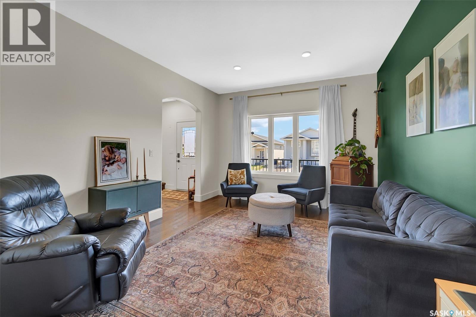 212 Martens LANE - 6