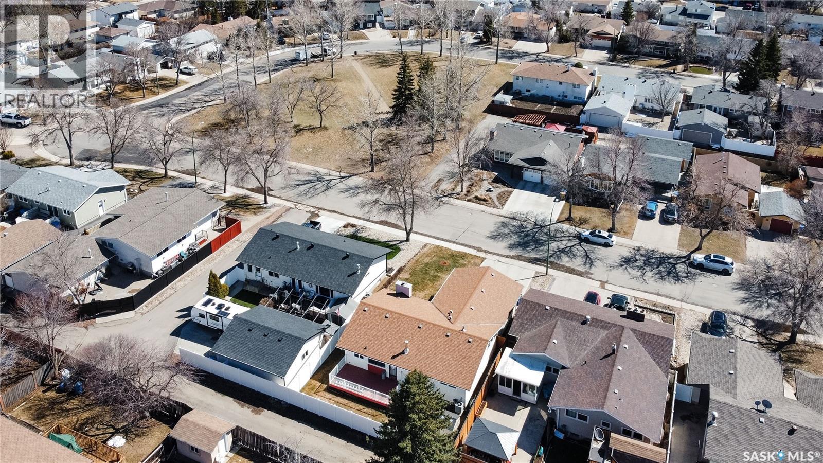95 Pappas CRESCENT - 52