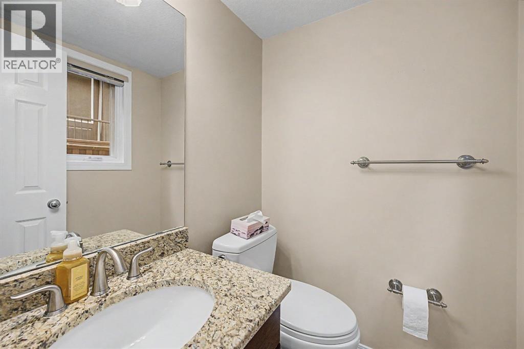 1206 19 Avenue NW - 14
