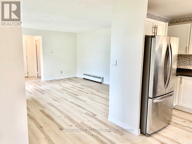 #105 1 MOWAT AVENUE - 11