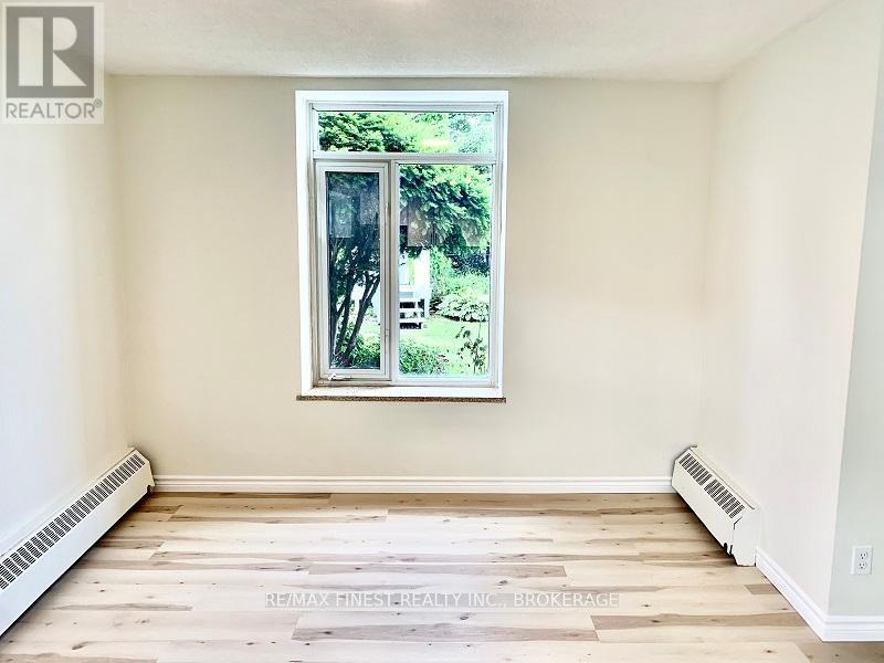 #105 1 MOWAT AVENUE - 13