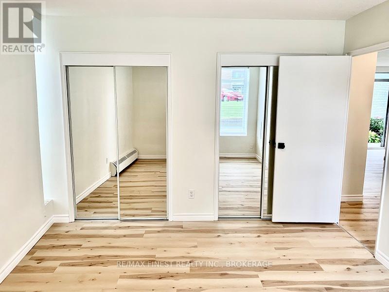 #105 1 MOWAT AVENUE - 15