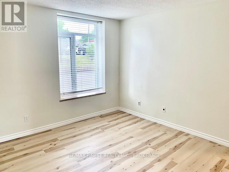 #105 1 MOWAT AVENUE - 18