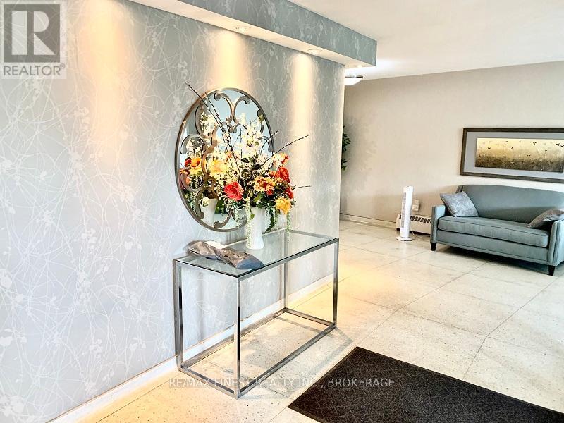 #105 1 MOWAT AVENUE - 21