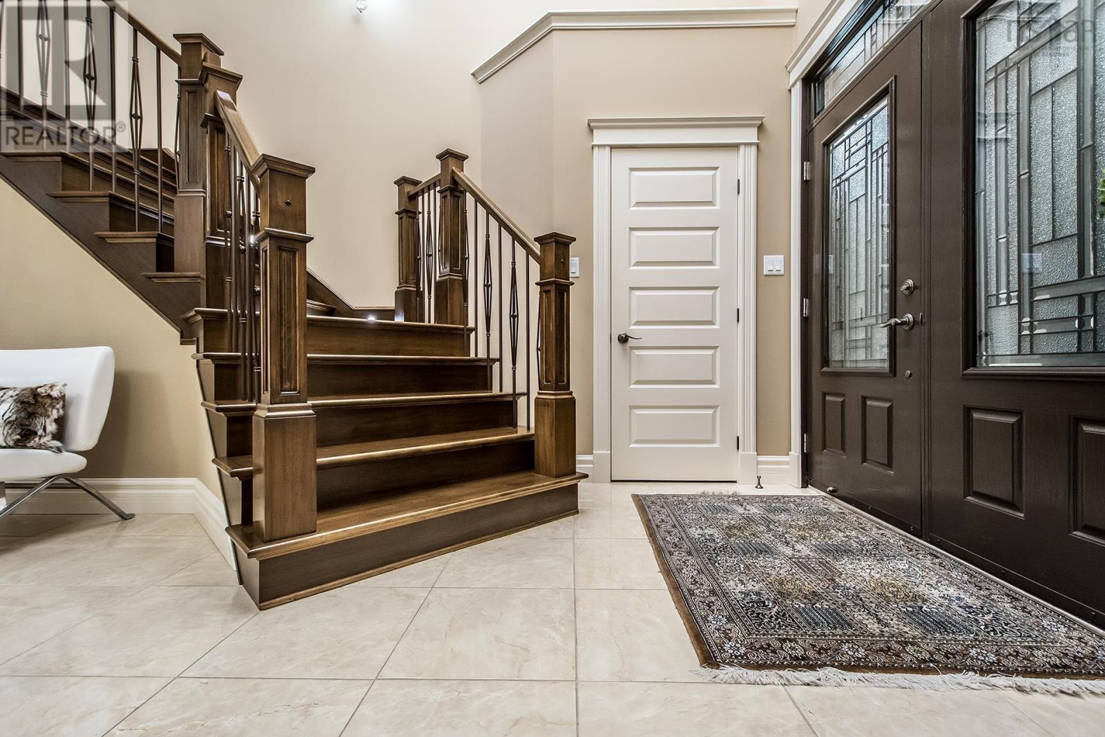Property 37 of 49 of 82 Sedgewick Place