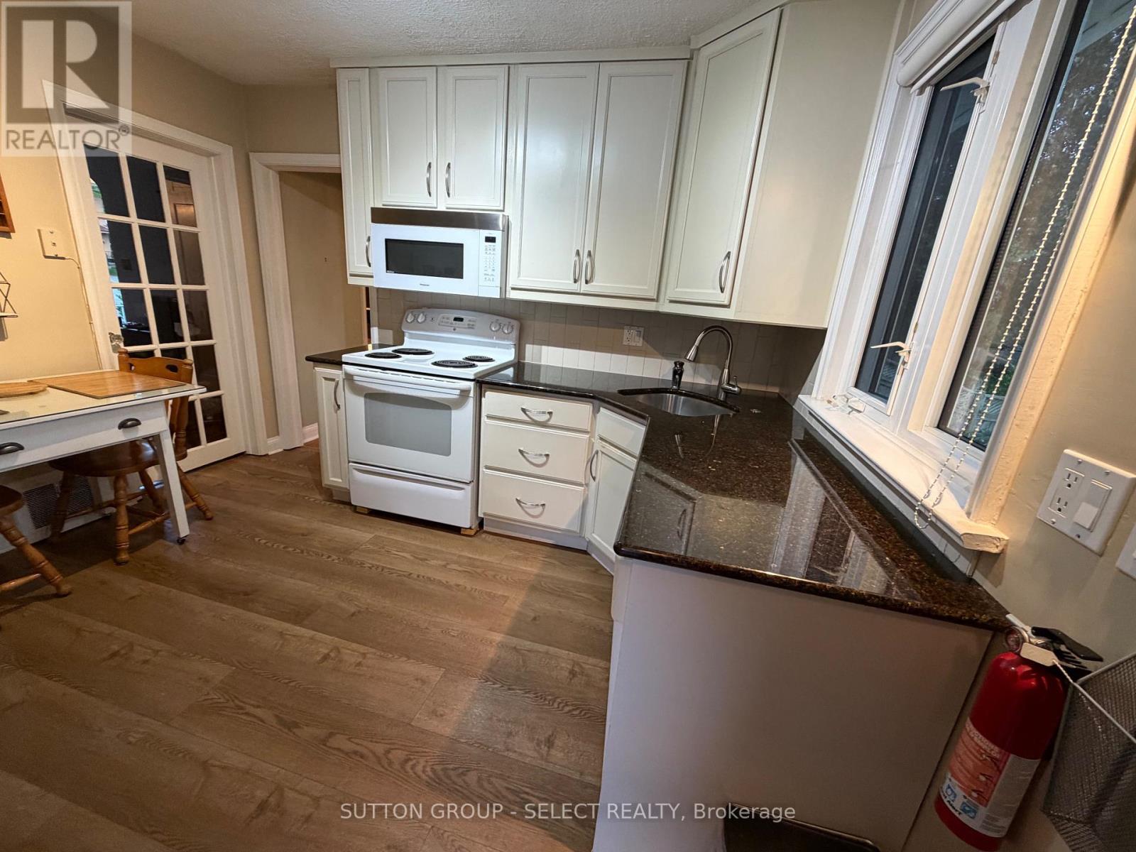 271 TAYLOR STREET - 10