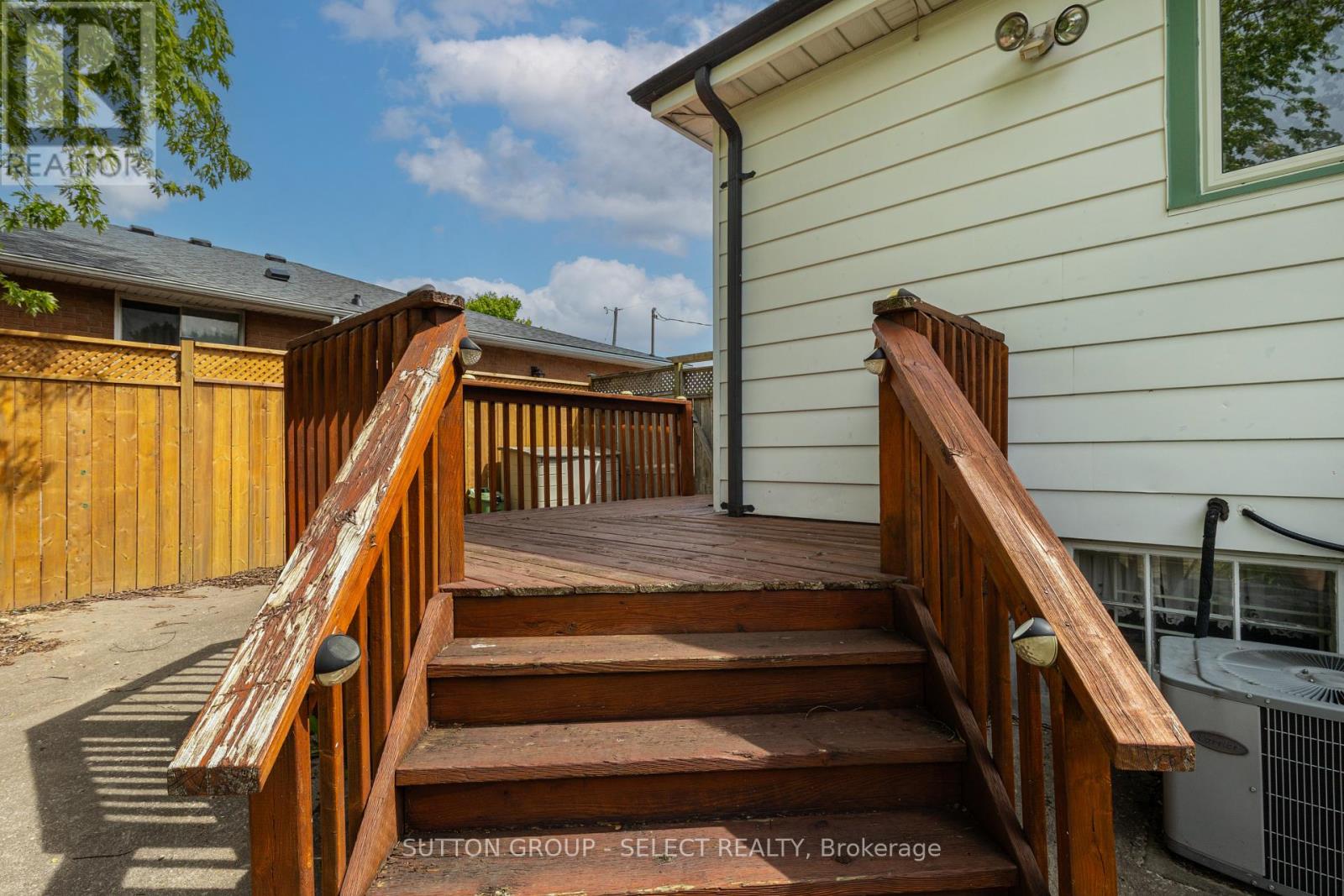 271 TAYLOR STREET - 33