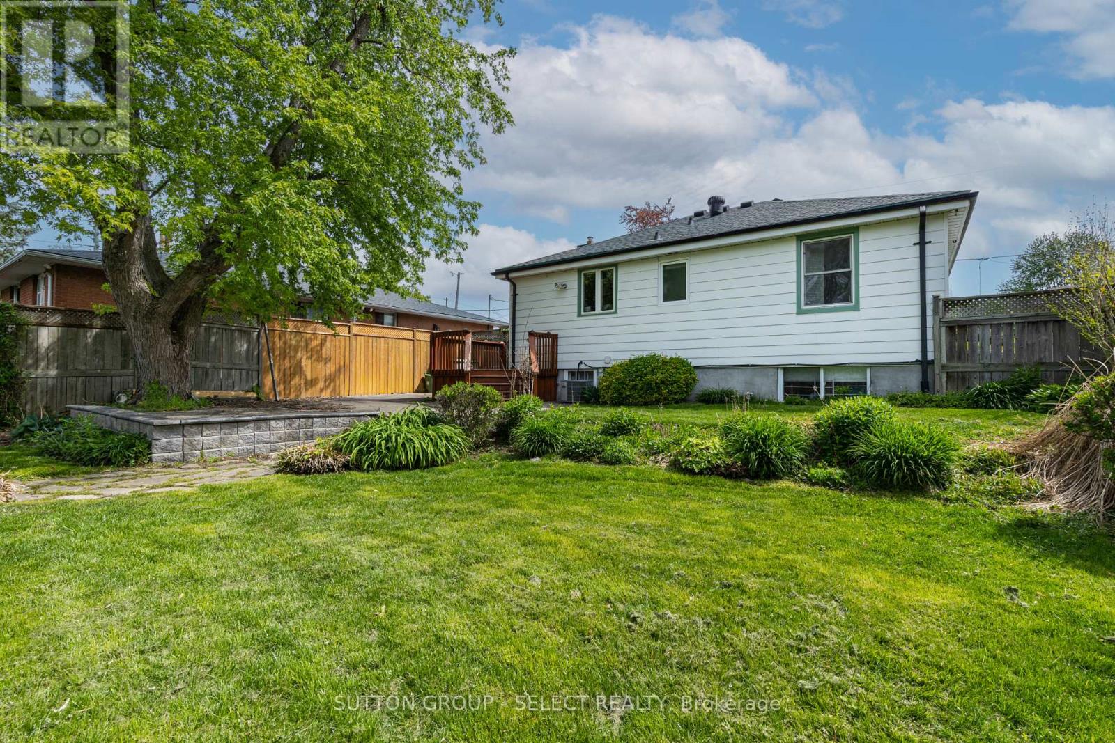 271 TAYLOR STREET - 34