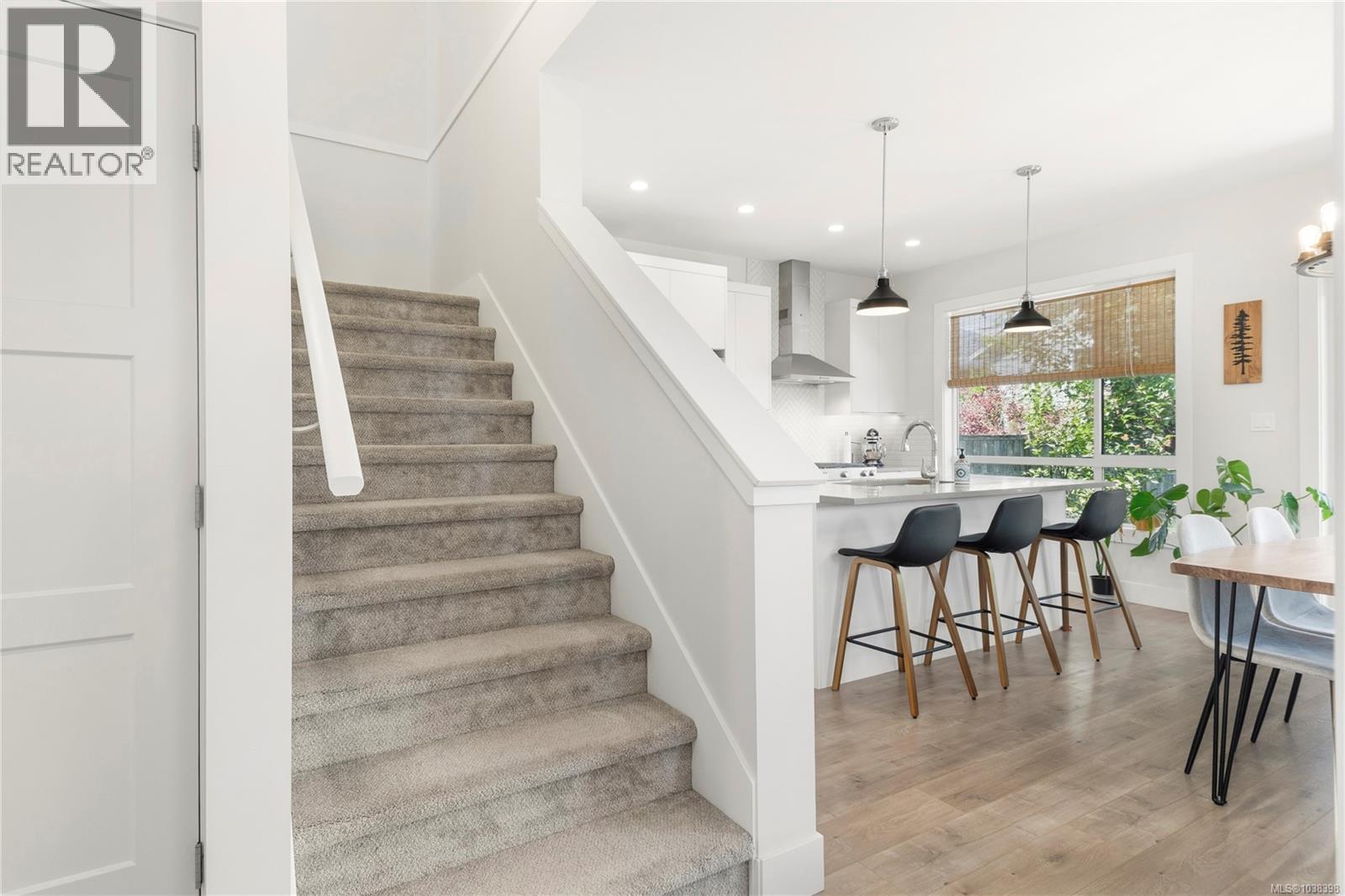 #96 2607 Kendal Ave - 17