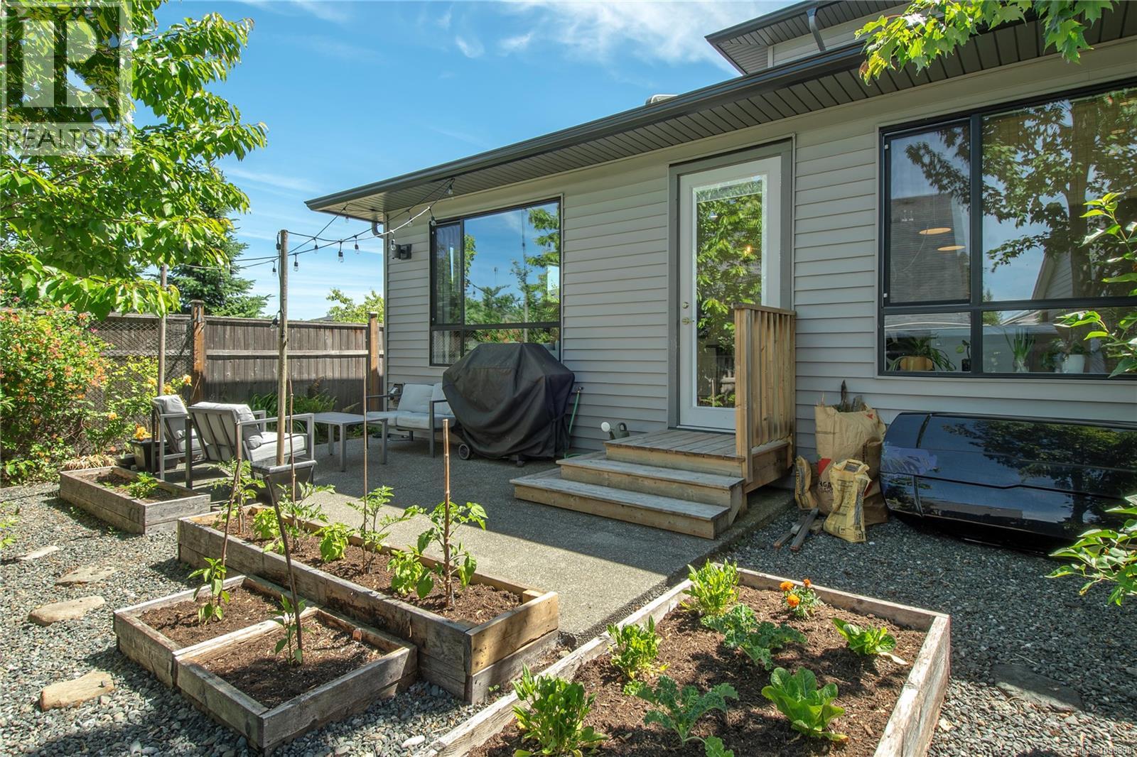 #96 2607 Kendal Ave - 28